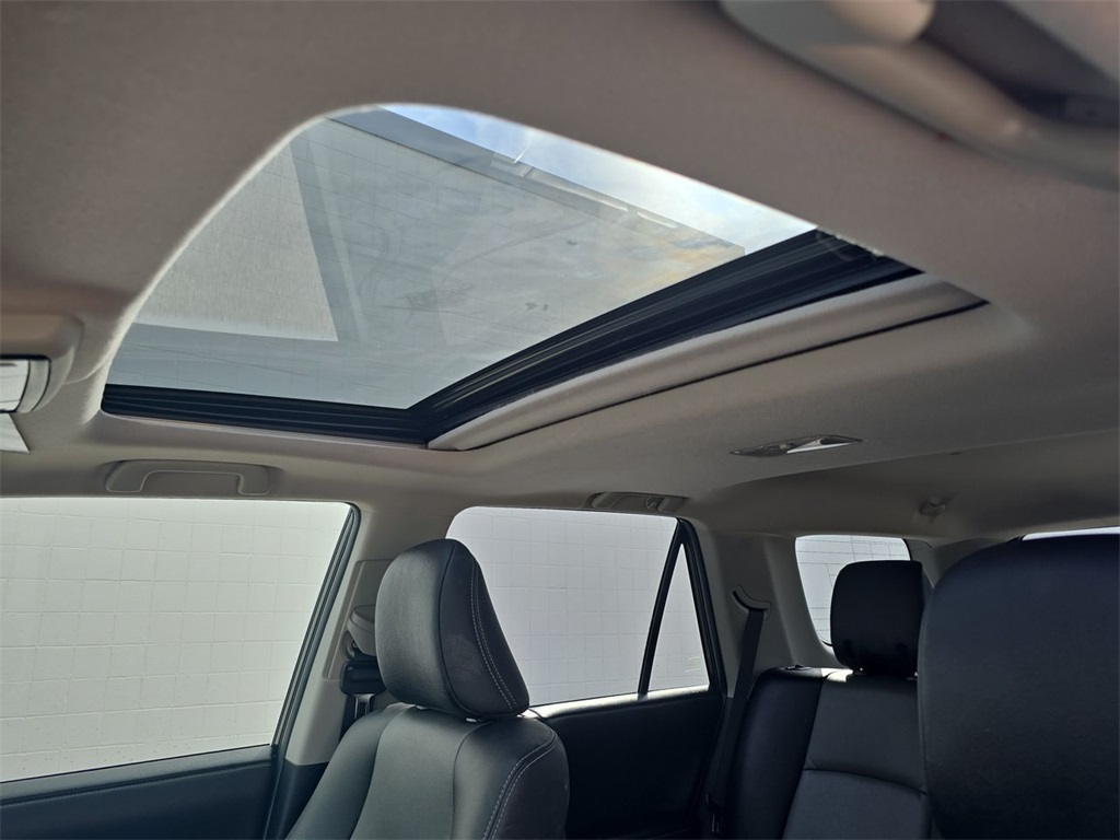 2021 Toyota 4Runner SR5 Premium photo 19