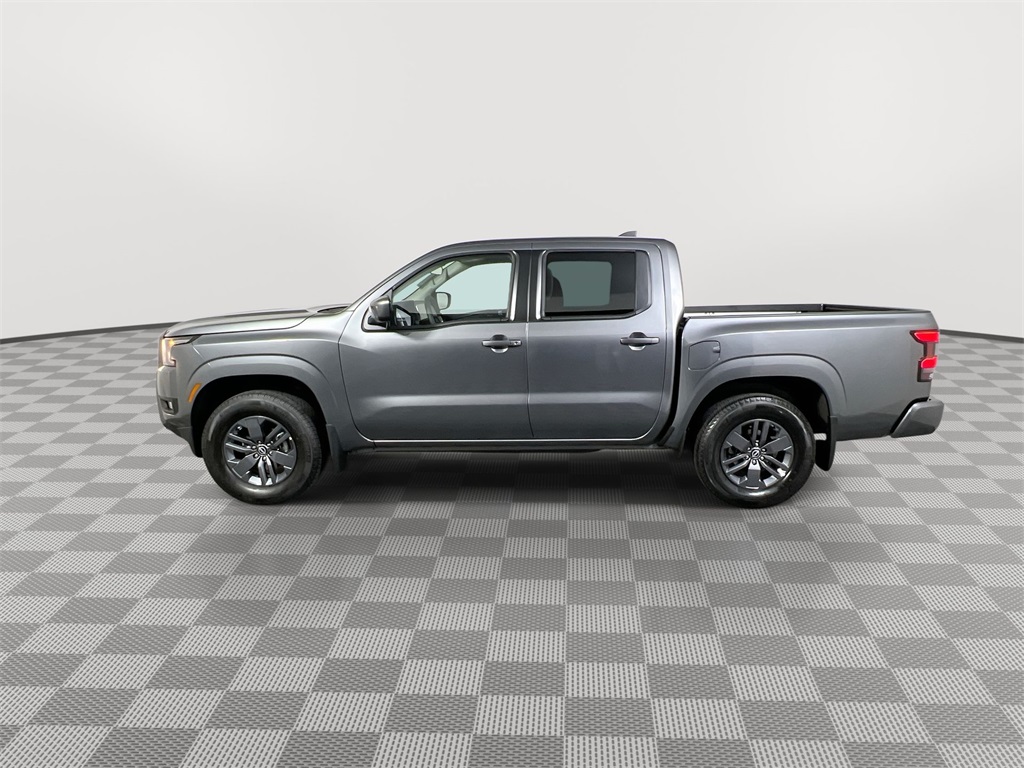 2025 Nissan Frontier SV photo 2