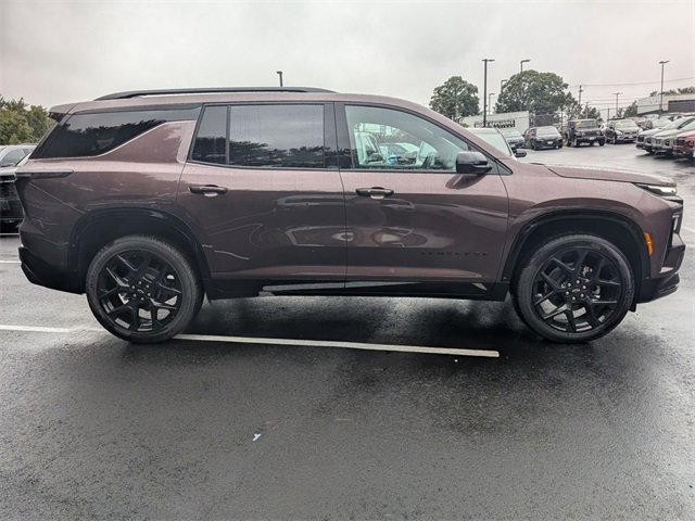 2026 Chevrolet Traverse RS photo 2