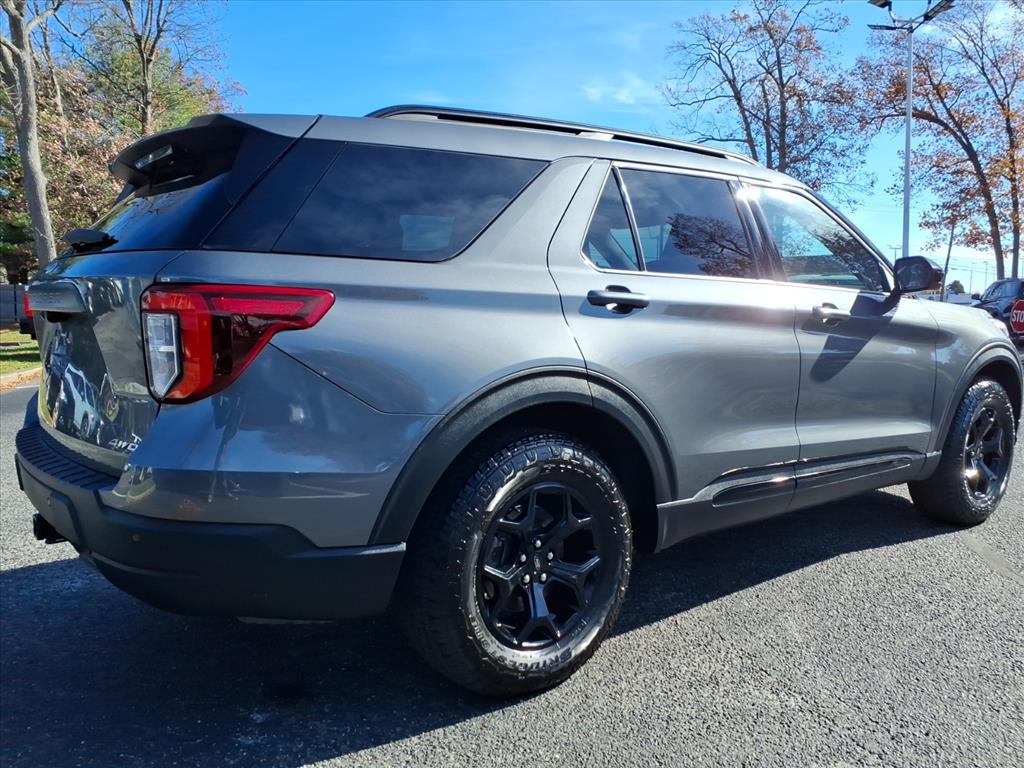 2024 Ford Explorer Timberline photo 2