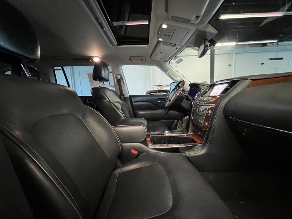 2019 Infiniti QX80 Luxe photo 22