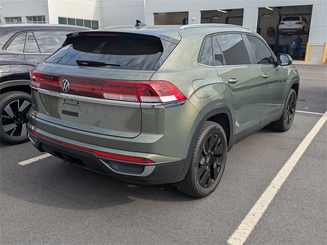 2025 Volkswagen Atlas Cross Sport SE Technology photo 4