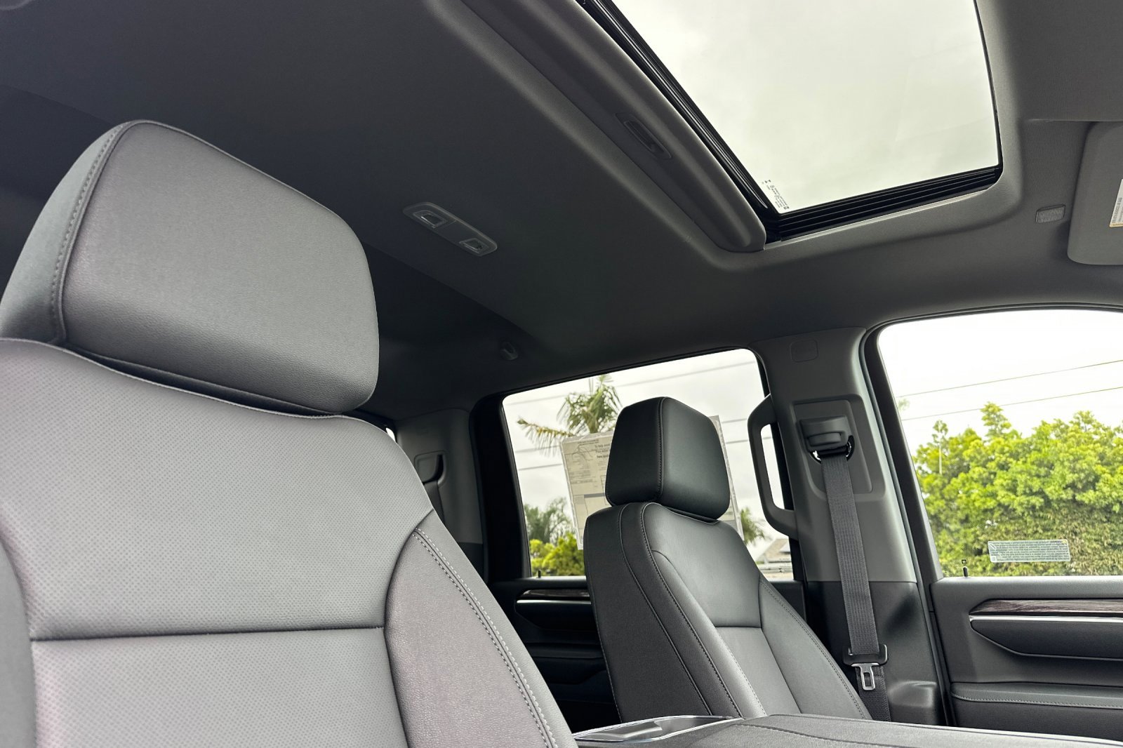 2025 Chevrolet Silverado LTZ photo 16