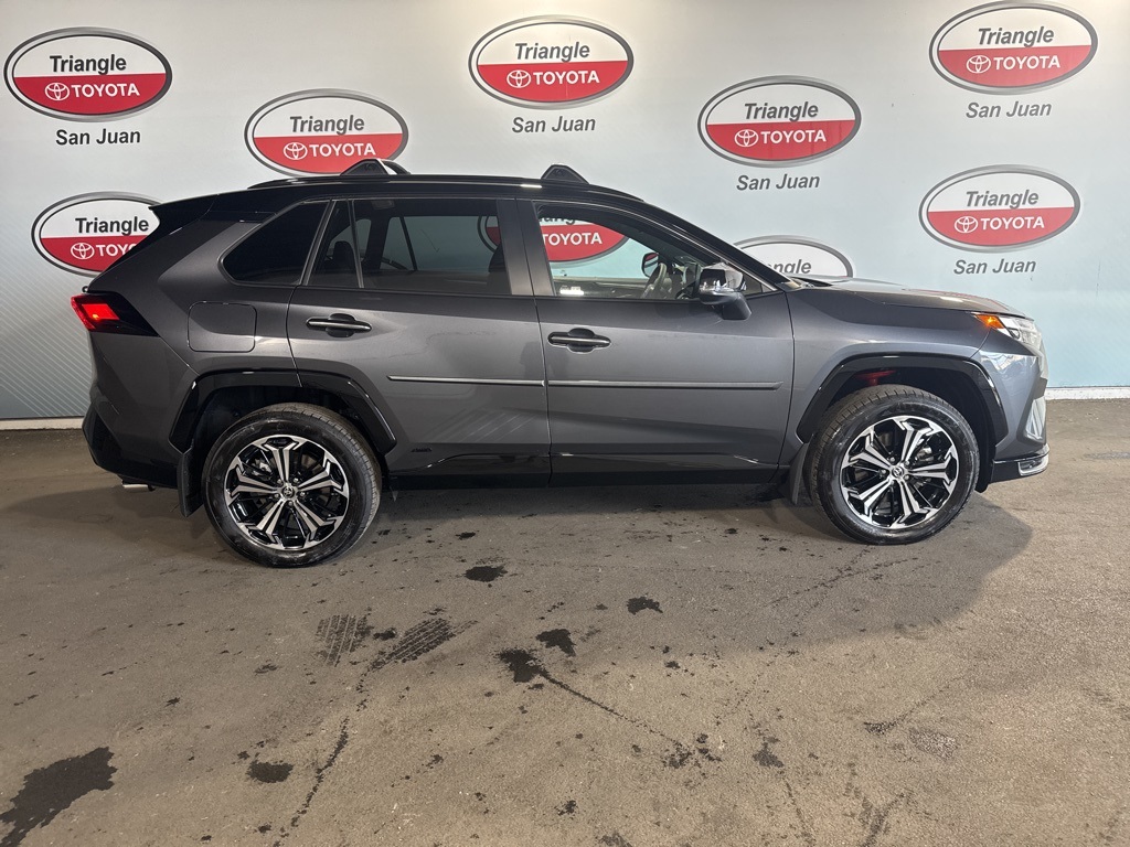 2025 Toyota RAV4 Hybrid XSE photo 6