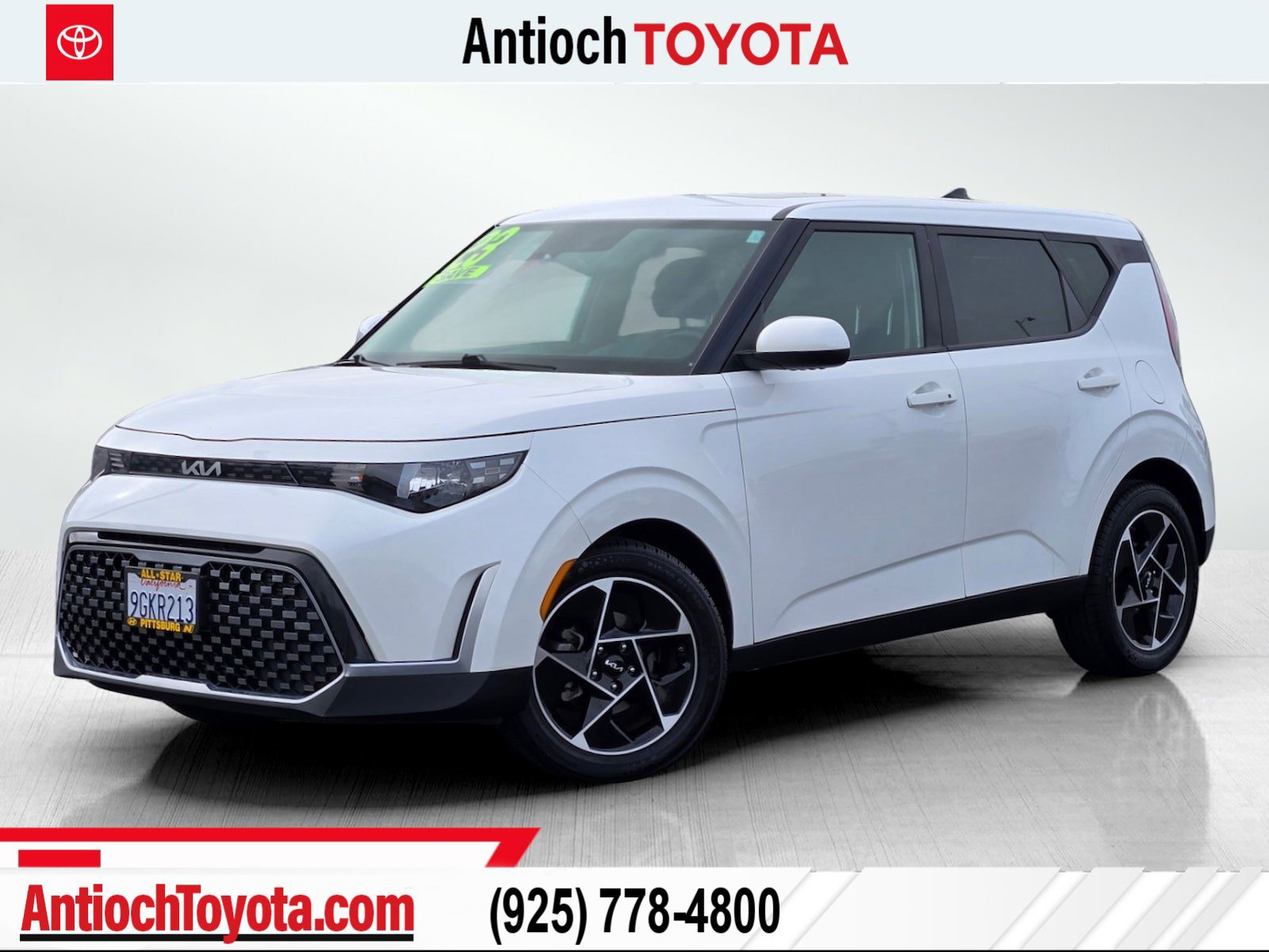 2023 Kia Soul EX's photo