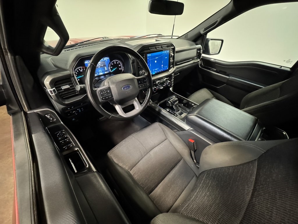 2023 Ford F-150 XLT photo 2