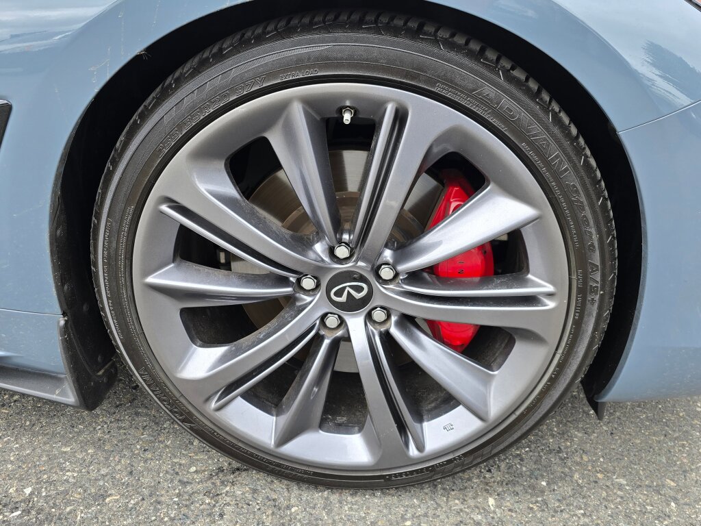 2022 Infiniti Q60 Red Sport 400 photo 9