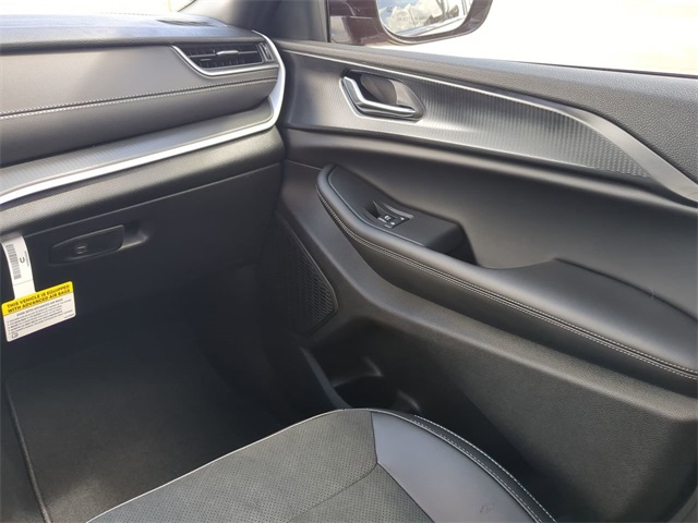 2025 Jeep Grand Cherokee Altitude X photo 17