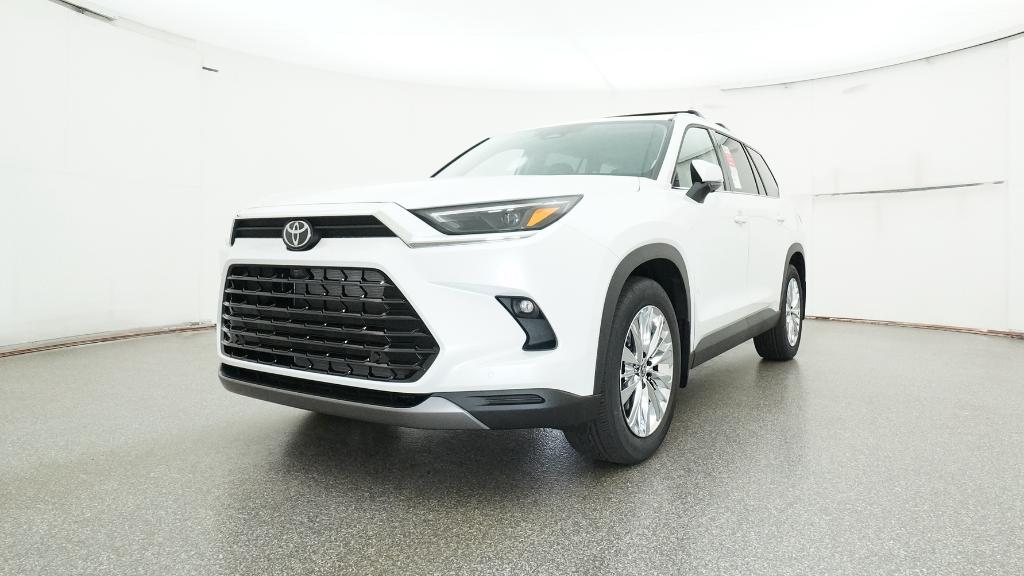 2026 Toyota Grand Highlander Platinum AWD photo 4