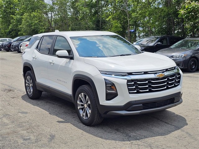 2026 Chevrolet Equinox LT photo 2