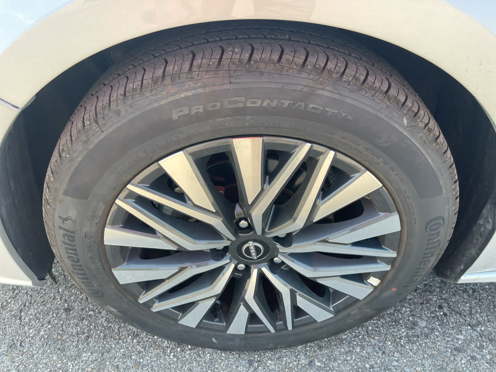 2024 Nissan Altima 2.5 SV photo 13
