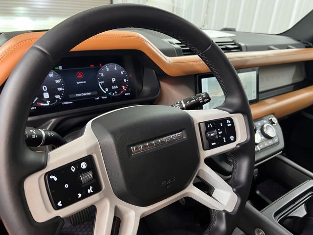 2024 Land Rover Defender 110 X-Dynamic SE photo 24