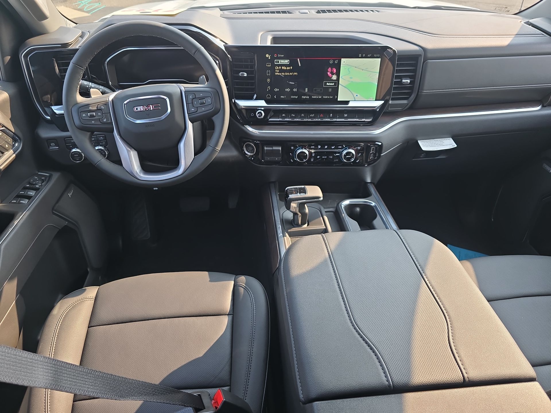 2025 Gmc Sierra SLT photo 46