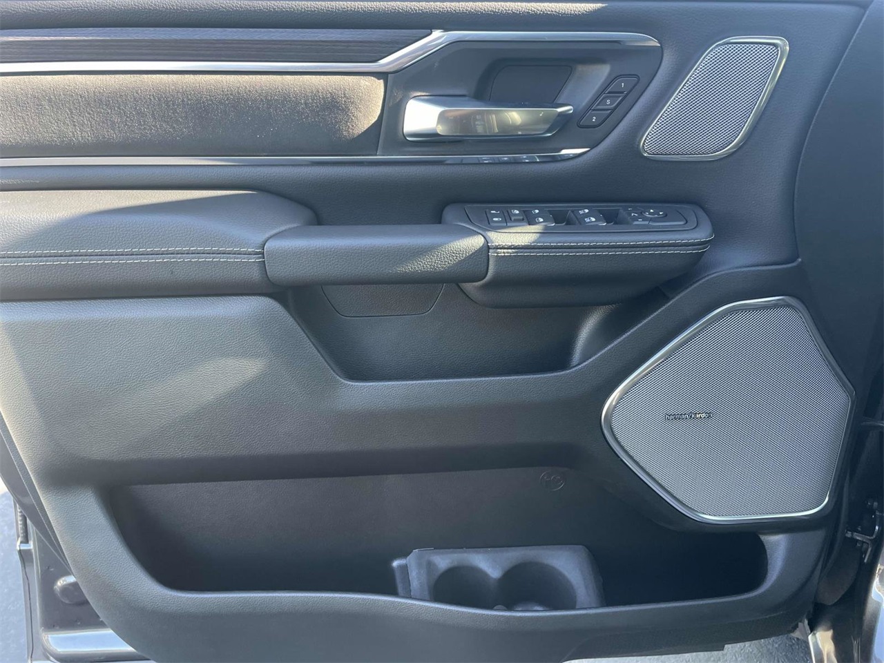 2026 Ram 2500 Laramie photo 17