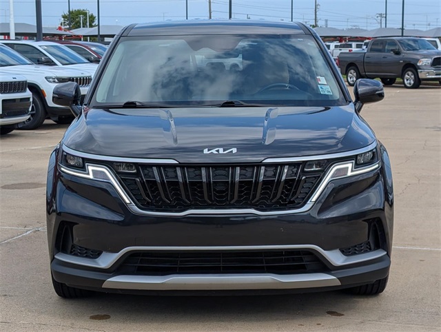 2024 Kia Carnival LX photo 2