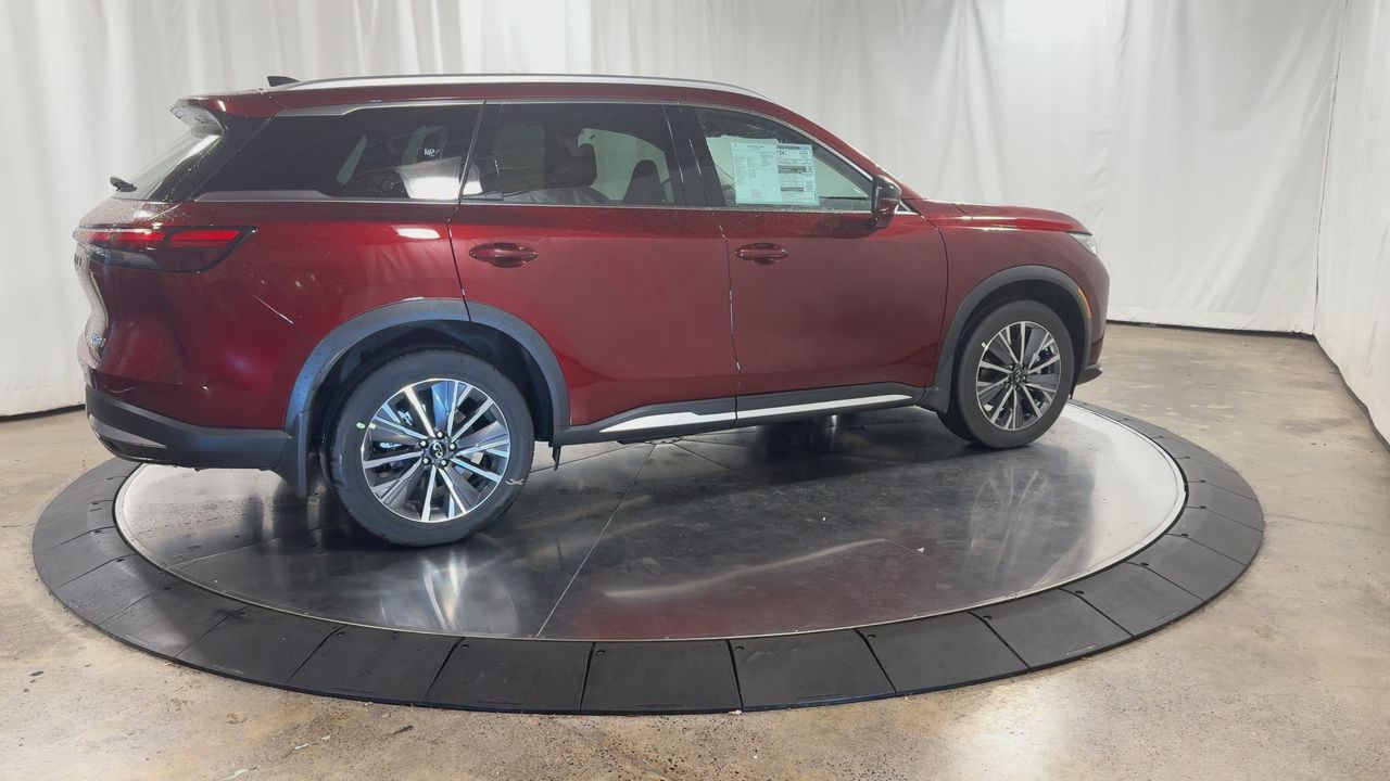 2026 Infiniti QX60 Luxe photo 2