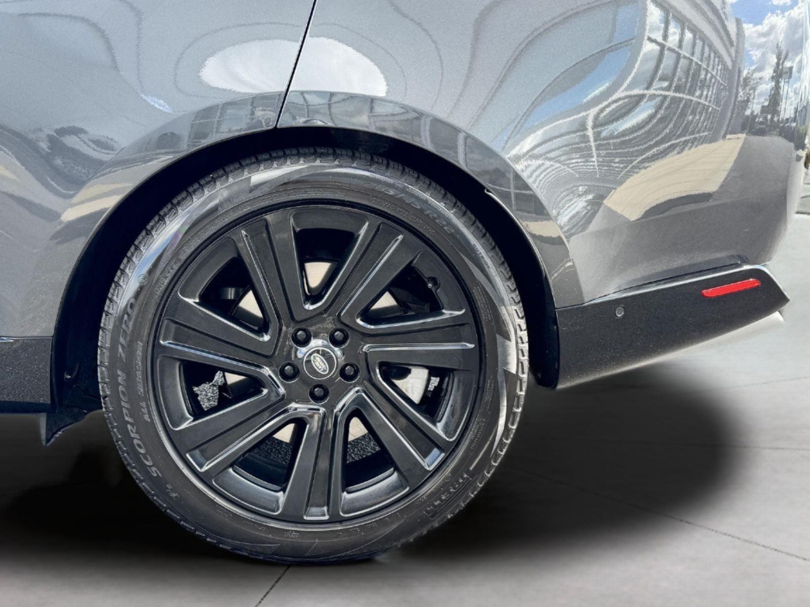 2023 Land Rover Range Rover SE photo 63