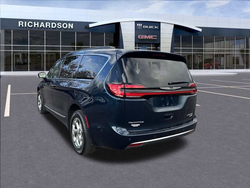 2022 Chrysler Pacifica Limited photo 3