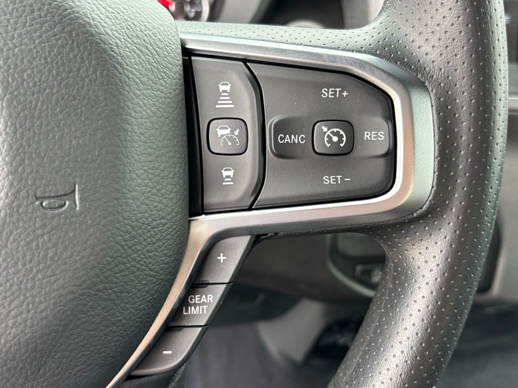 2026 Ram 1500 Tradesman photo 11