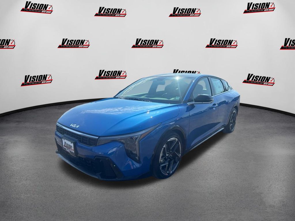 2025 Kia K4 GT-Line's photo