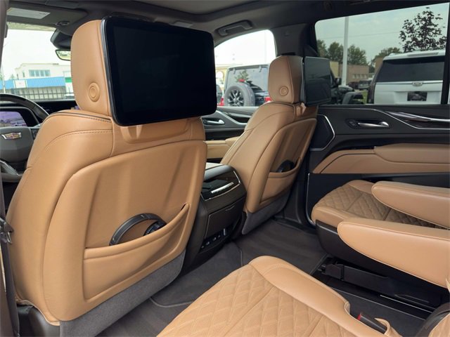 2023 Cadillac Escalade Sport photo 27