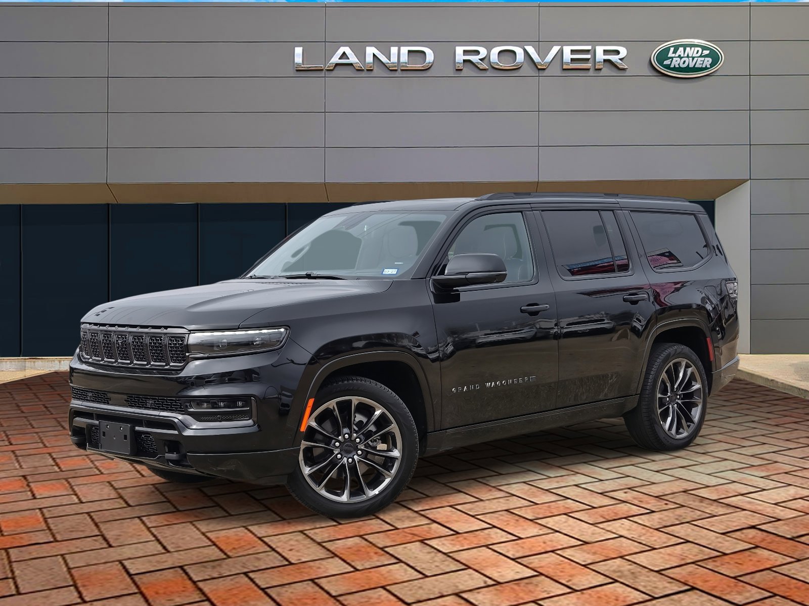 2025 Jeep Grand Wagoneer Series II's photo