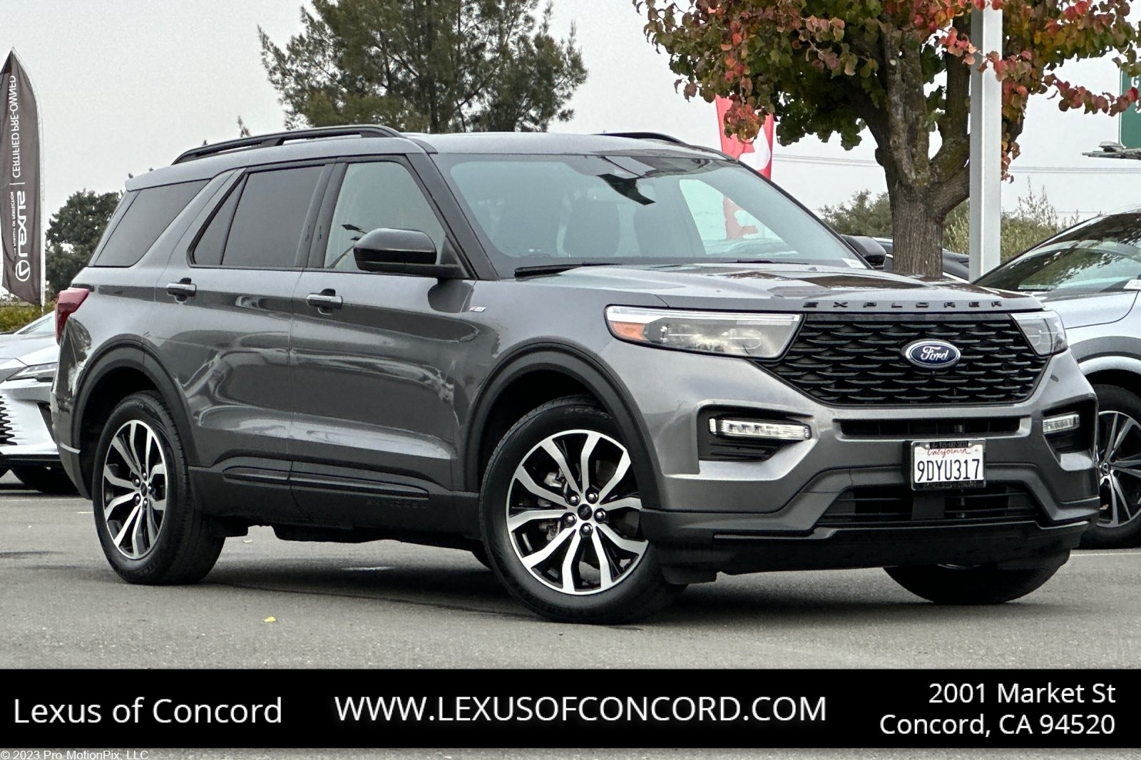 2022 Ford Explorer ST-LINE's photo