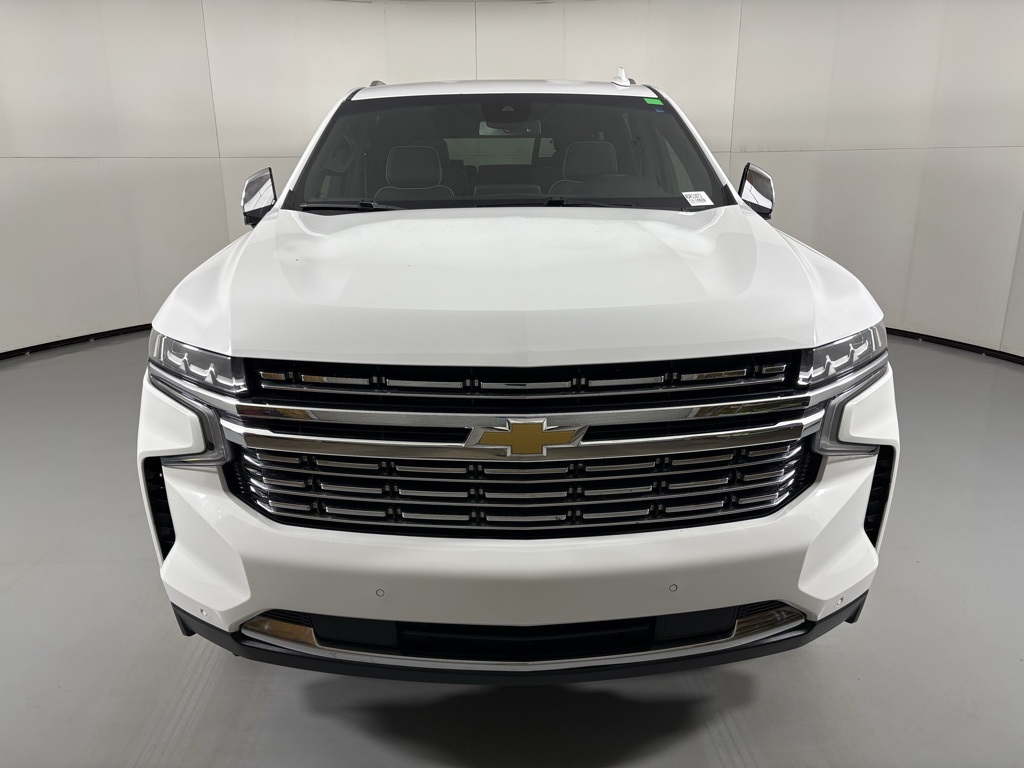 2023 Chevrolet Suburban Premier photo 3
