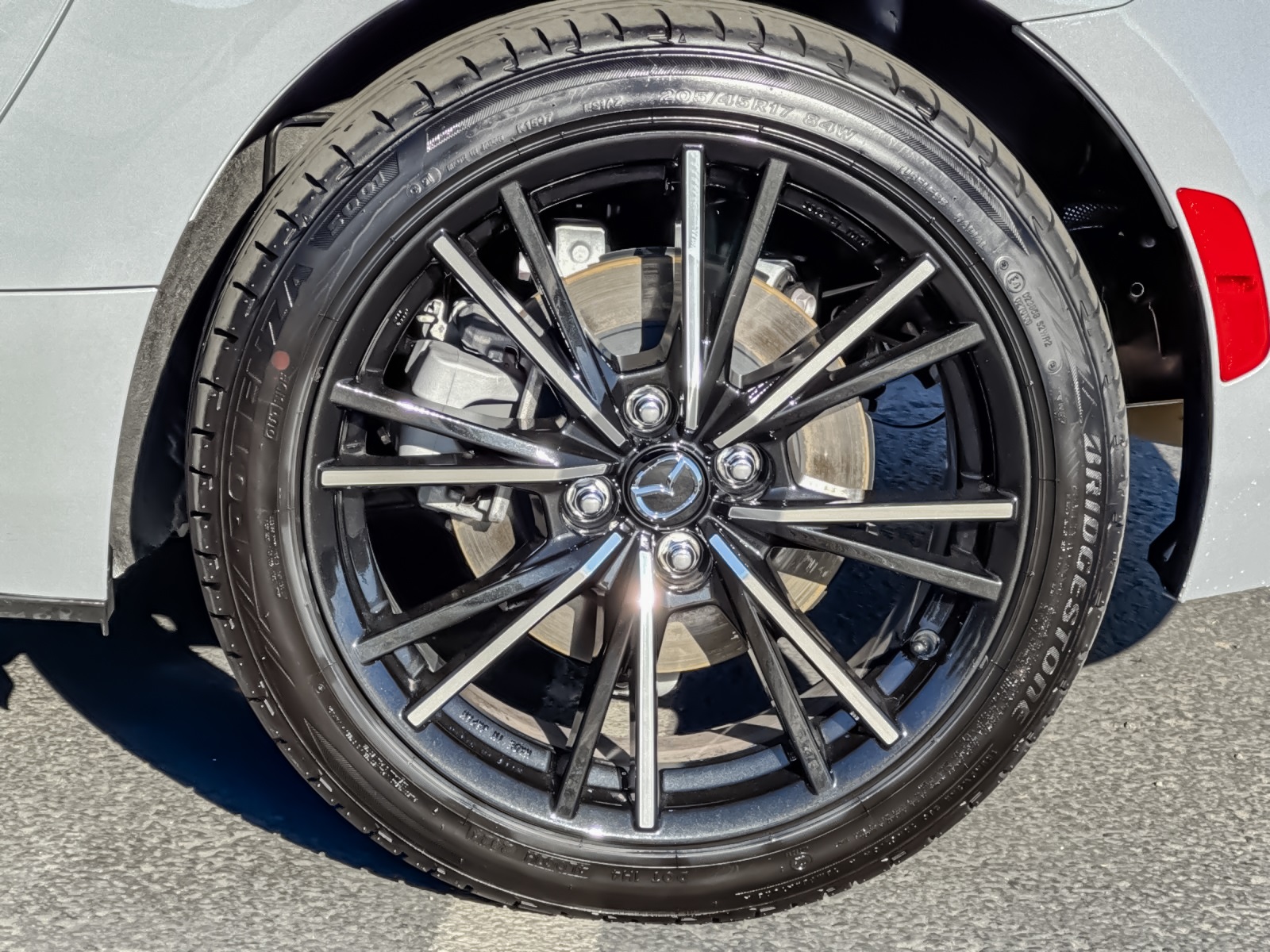 2024 Mazda MX-5 Miata Miata RF Grand Touring photo 23