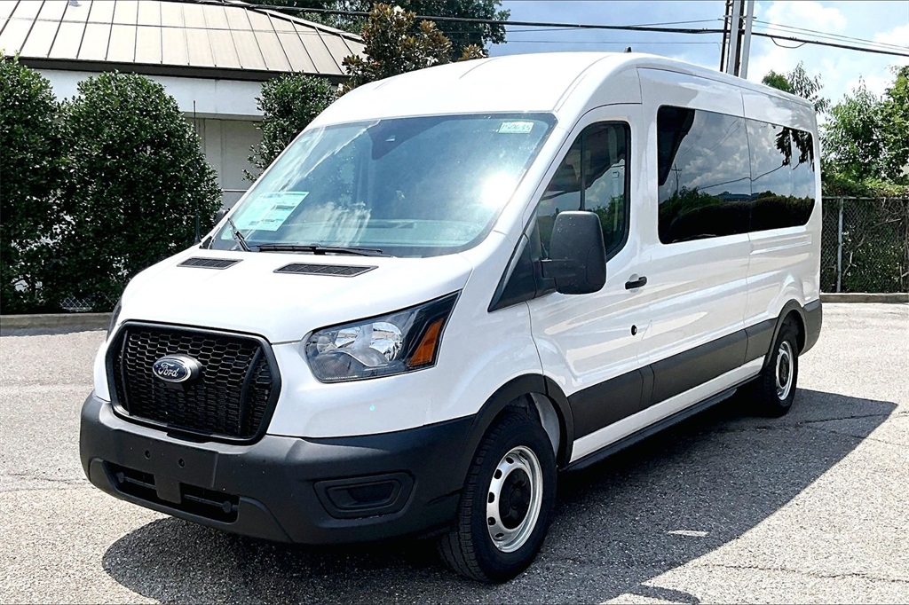 2025 Ford Transit Passenger Van XL's photo