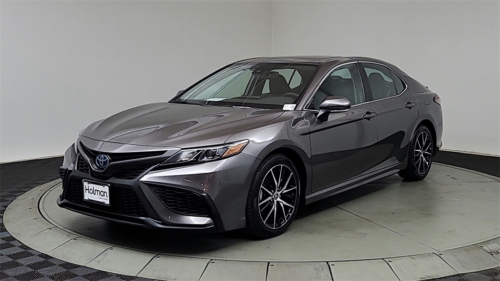 2022 Toyota Camry SE photo 4
