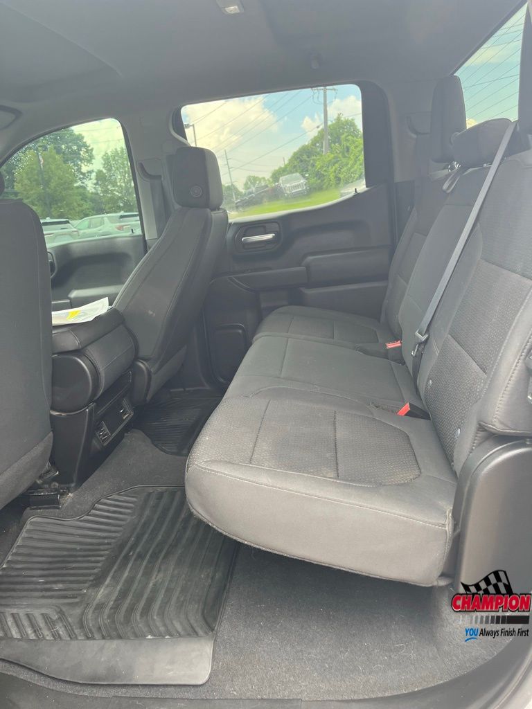 2020 Chevrolet Silverado 1500 Custom photo 18