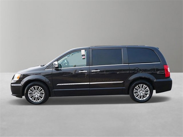 Used 2015 Chrysler Town & Country Touring-L with VIN 2C4RC1CGXFR657321 for sale in Saint Paul, Minnesota