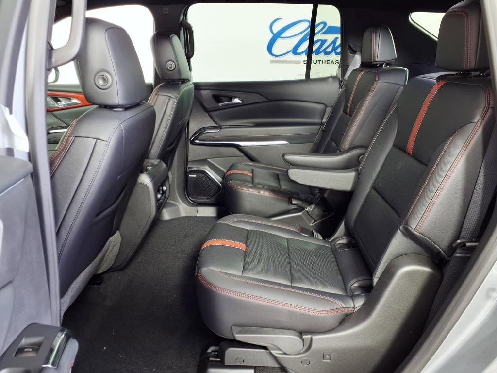 2026 Chevrolet Traverse RS photo 18