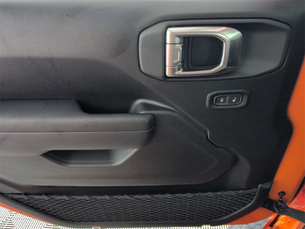 2025 Jeep Wrangler Sport photo 8