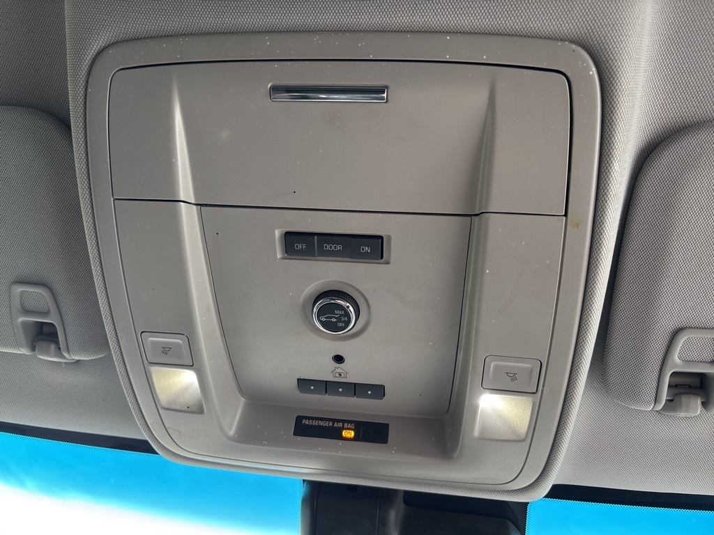 2017 Gmc Yukon SLE photo 19