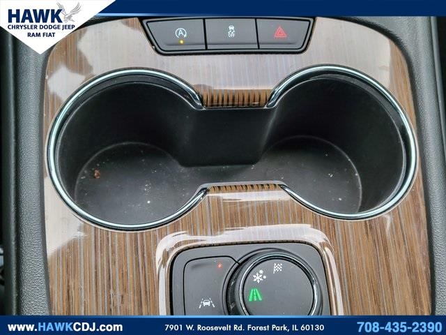 2023 GMC ACADIA - Image 16