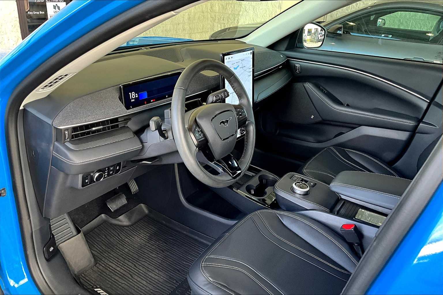2024 Ford Mustang Mach-E Premium photo 15