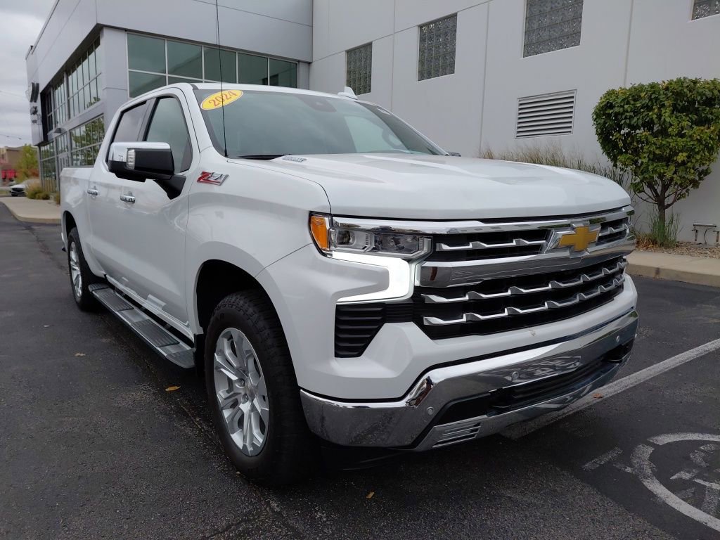 2024 Chevrolet Silverado 1500 LTZ photo 2