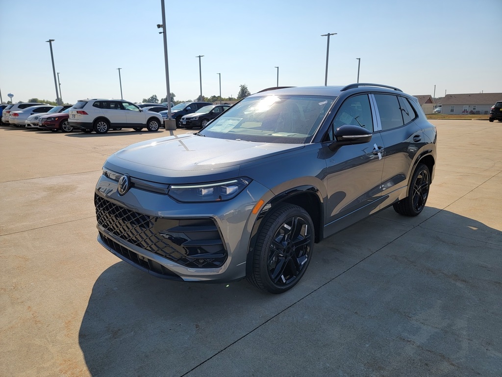 2025 Volkswagen Tiguan SE R-Line Black photo 7