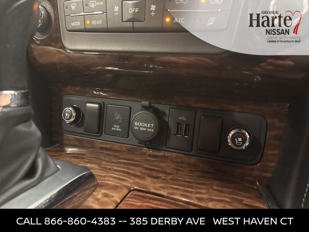 2018 Nissan Armada Platinum photo 11