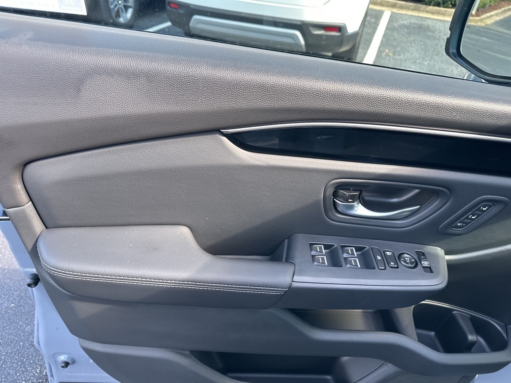 2025 Honda Pilot Touring photo 22