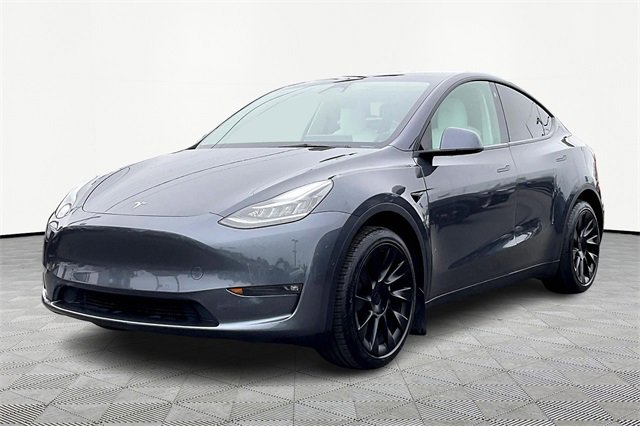 Used 2021 Tesla Model Y Long Range with VIN 5YJYGDEE4MF275257 for sale in Northfield, Minnesota