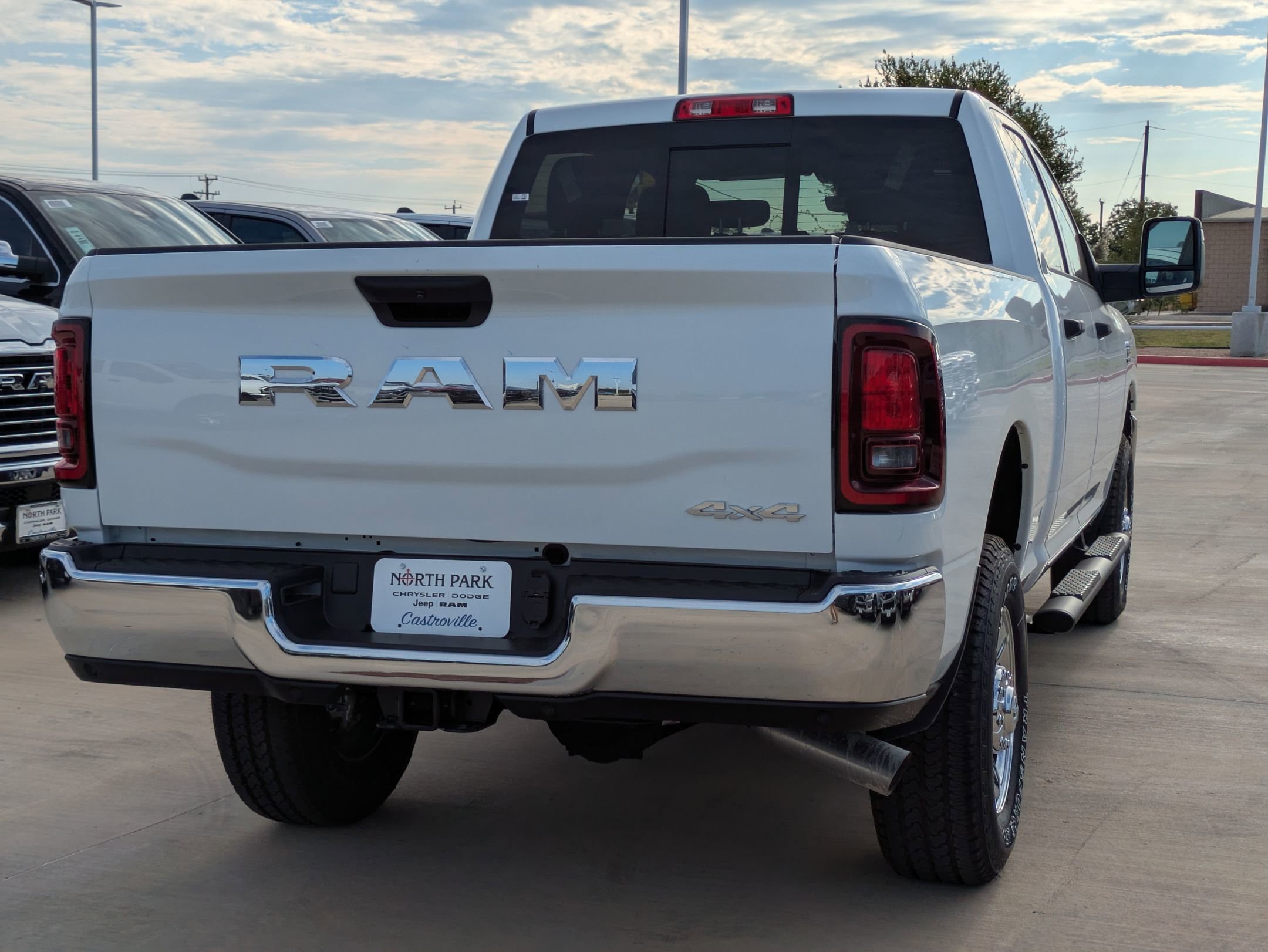 2026 Ram 2500 Tradesman photo 2