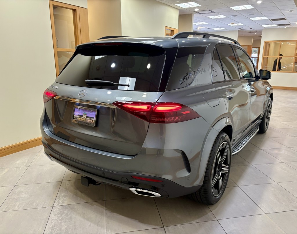2026 Mercedes Benz GLE 350 photo 2