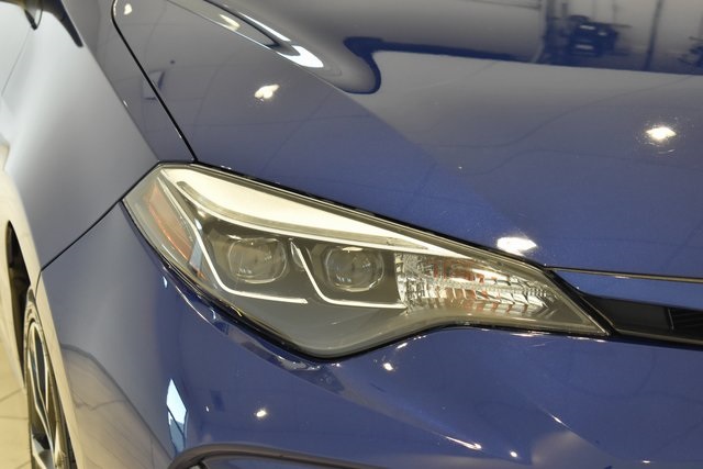 2019 Toyota Corolla XLE XSE photo 2