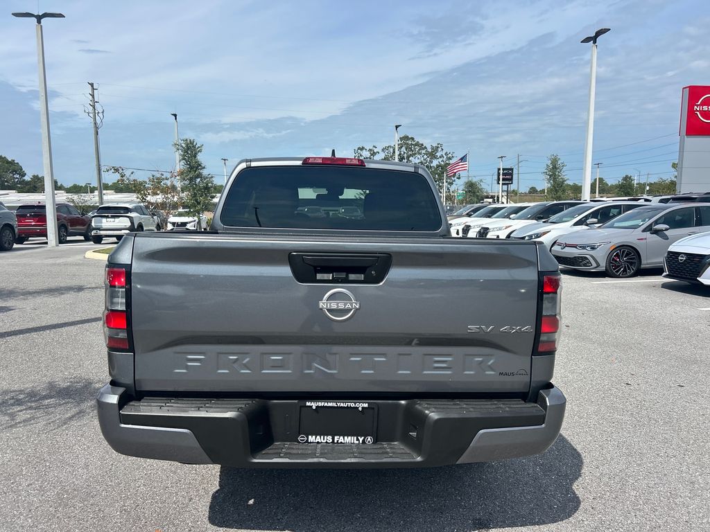 2024 Nissan Frontier SV photo 4