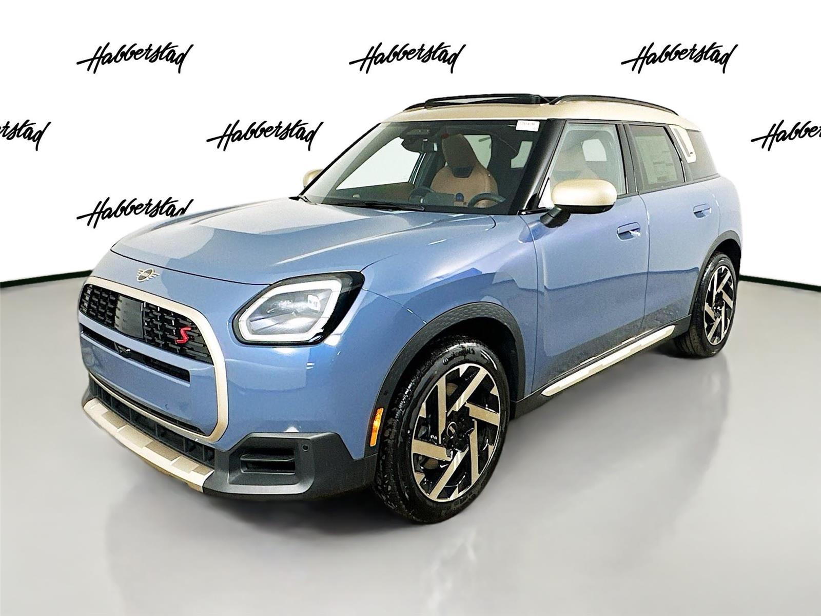 2025 MINI Countryman S's photo