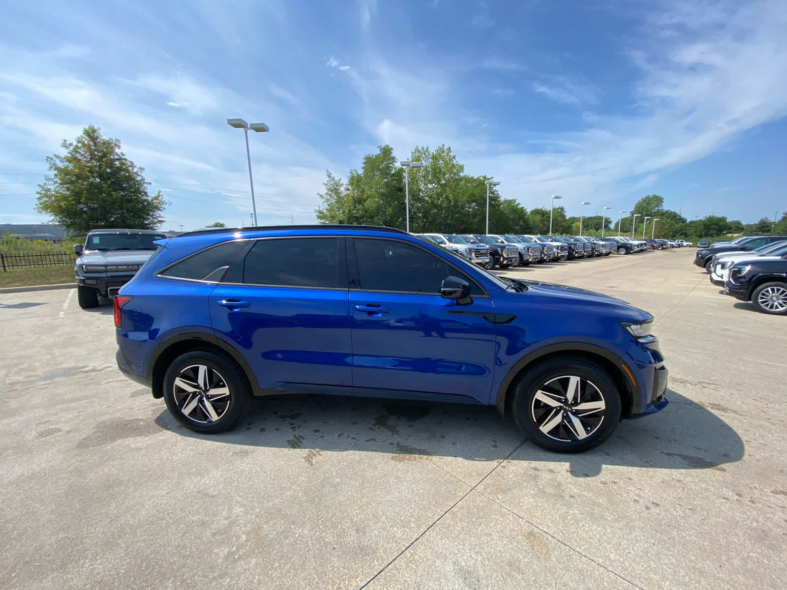 2023 Kia Sorento EX photo 2