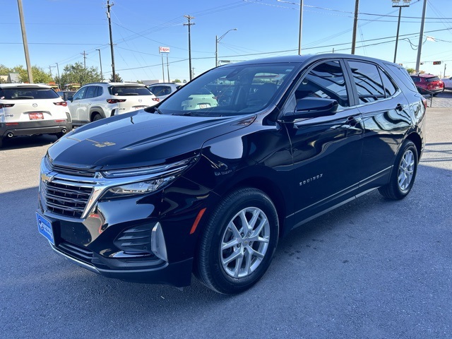 2024 Chevrolet Equinox LT photo 2